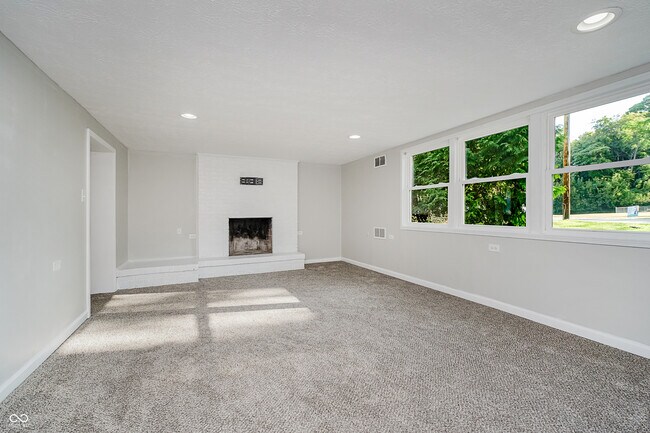 Foto del edificio - 324 N Tennessee St