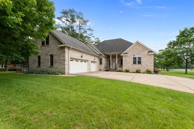 Foto del edificio - 2300 Greenwing Ct