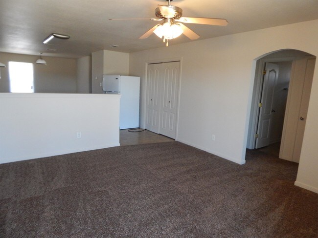 Foto del edificio - 418 Brittney Way