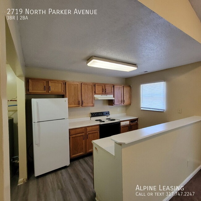 Building Photo - 2719 N Parker Ave