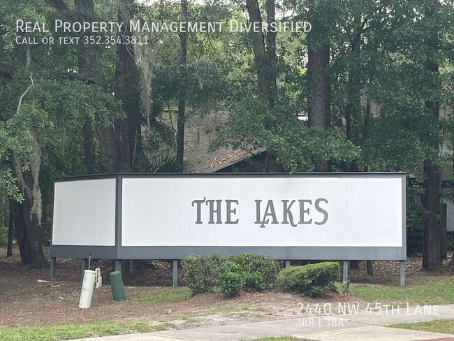 Building Photo - 2440 NW 45th Ln