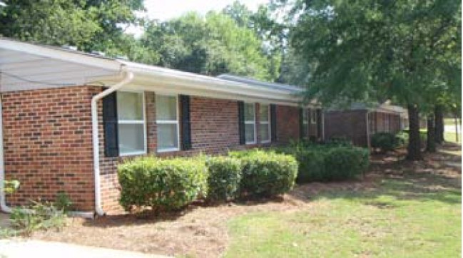 Building Photo - Willow Oaks Apartments