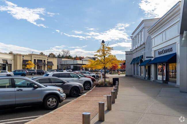 Evergreen Walk is an open mall for families in South Windsor, Connecticut.