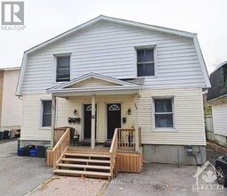 Building Photo - 367 Dominion Ave