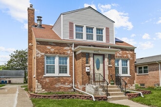 Building Photo - 14336 Harrison Ave
