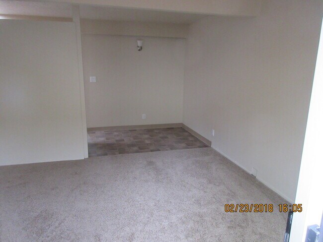 Foto del edificio - (690) Circle Court - 1 Bedroom / 1 Bathroom