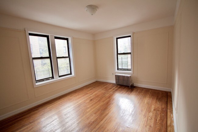 Building Photo - 2181 Wallace Ave