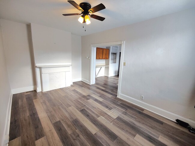 Building Photo - 2423 Wrights Wy