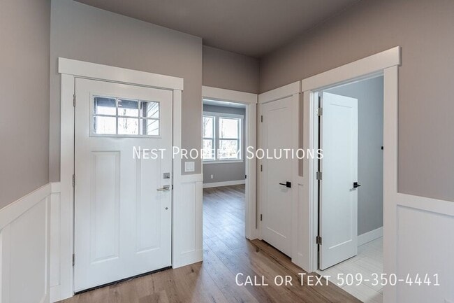 Building Photo - 1331 NE Nanto-A