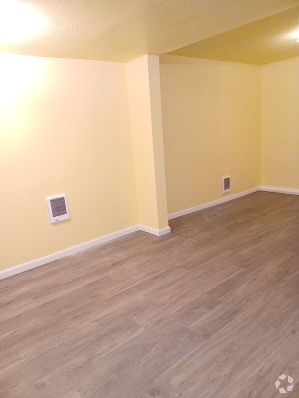 St Vincent's Hill Historic District Apartments for Rent with Utilities