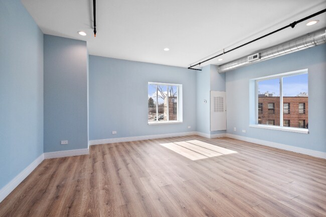 Building Photo - 9865 Roosevelt Rd