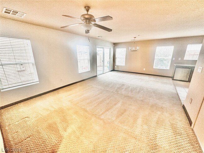 Foto del edificio - 7333 Camden Pine Ave