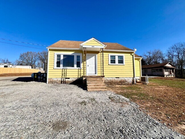 Foto del edificio - Fully Furnished and Utilities Included!