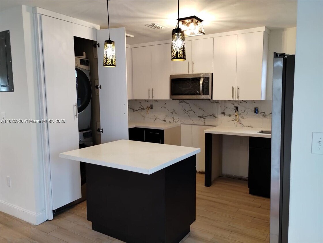 Foto del edificio - 14415 SW 107th Ct
