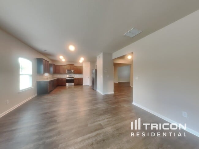 Building Photo - 172 Oliver Dr