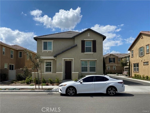 Foto principal - 5945 Silveira St