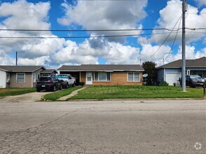 Building Photo - 1807 Tiger Ln