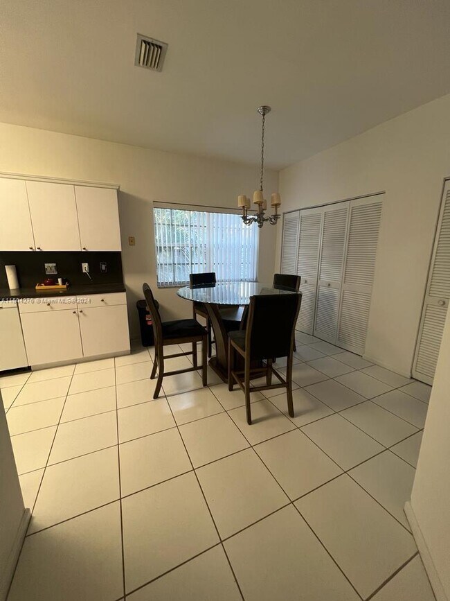 11690 Briarwood Cir, Boynton Beach, FL 33437 Townhome Rentals in