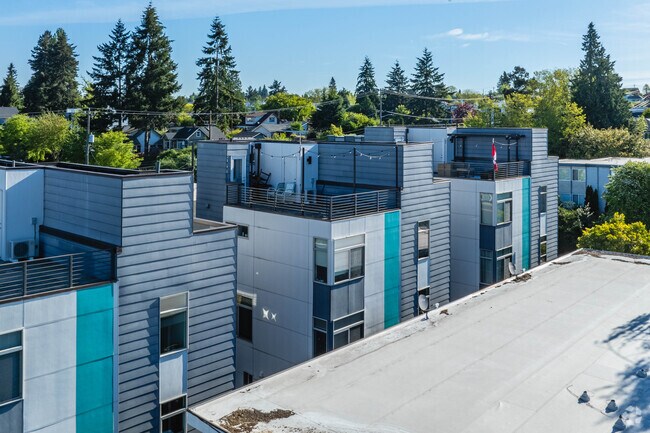 Building Photo - 6315 42nd Ave SW