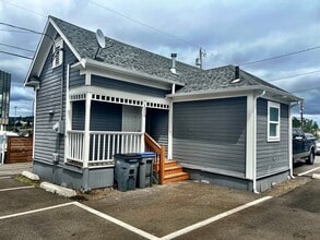 Building Photo - 880 Burwell St