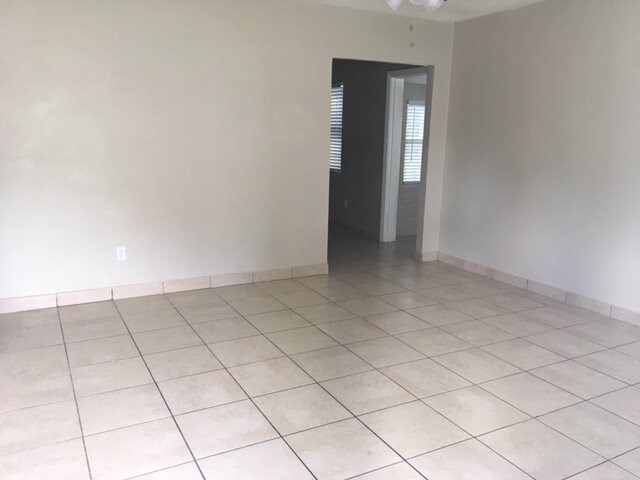 Foto del edificio - 840 Woodlawn St