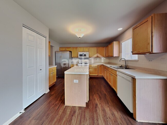 Foto del edificio - 528 Alyssa St