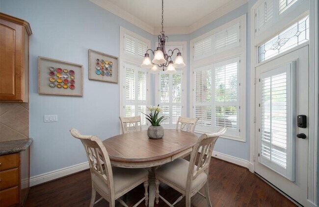Foto del edificio - 5902 Garden Hills Dr