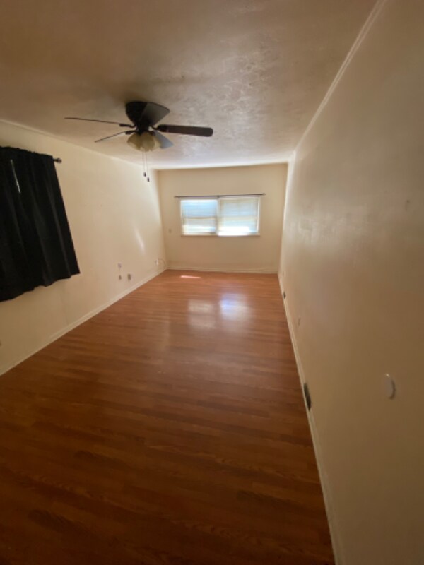 Foto del edificio - 607 Spicewood Dr