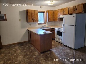 Building Photo - 5797 Laverne Cir N