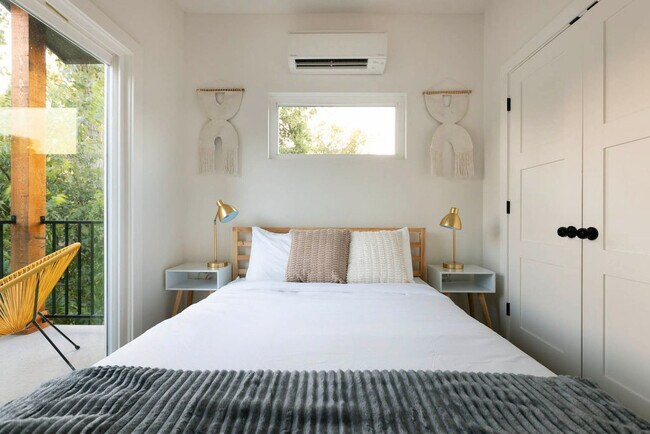 Building Photo - 4804 Filey Cove