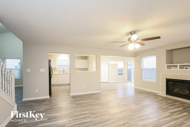 Building Photo - 12368 Deerview Dr