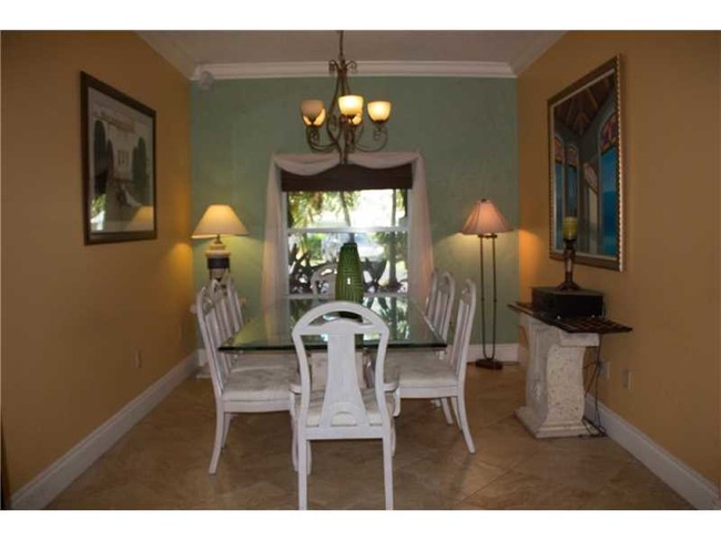 Foto del edificio - 1450 N Trafalgar Cir