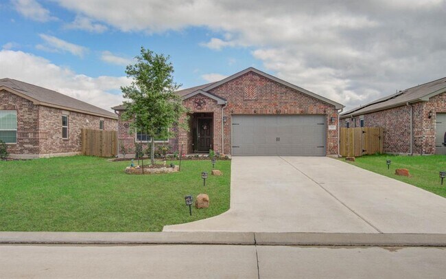 Building Photo - 332 Lone Mountain Dr