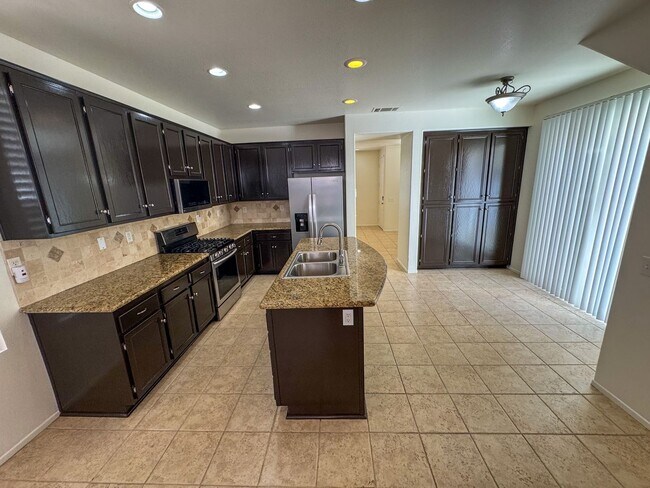 Foto del edificio - Move-in Special! $500 off first month’s re...