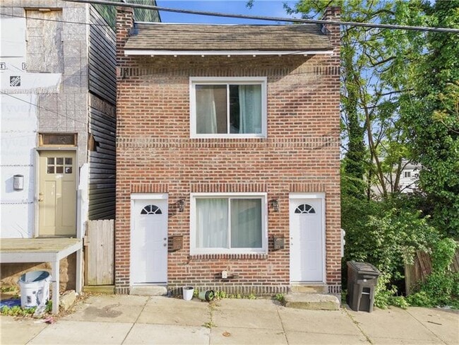 Building Photo - 119 E Jefferson St