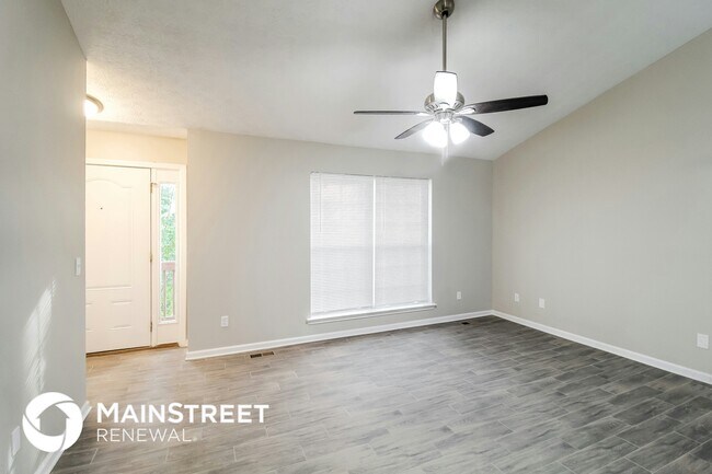 Foto del edificio - 6820 Summit View Dr