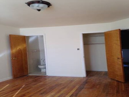 Building Photo - 2026 66th St