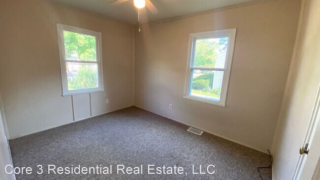 Foto del edificio - 3 br, 1 bath House - 2913 N Mission Rd