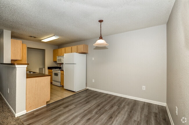 Interior Photo - Bridgewater I & II