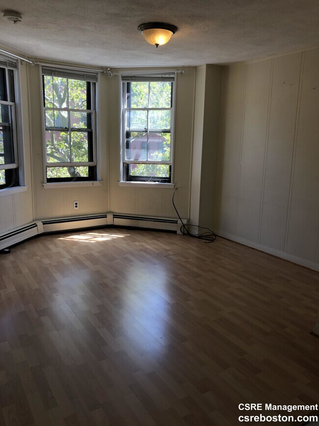 Foto del edificio - 305 Shawmut Ave