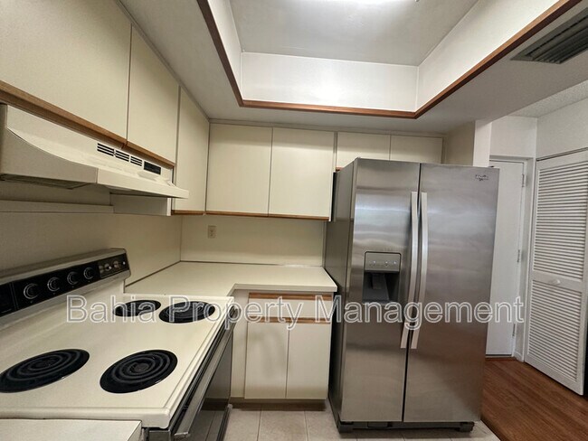 Building Photo - 8999 SW 123rd Ct