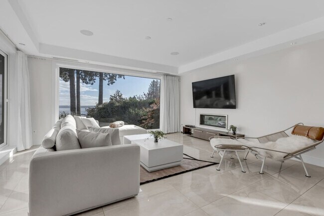 Photo du bâtiment - 2550 Palmerston Ave