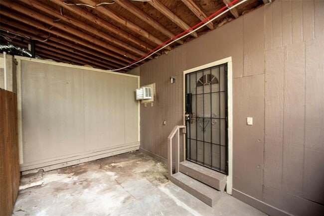 Building Photo - 1614 Ryon St