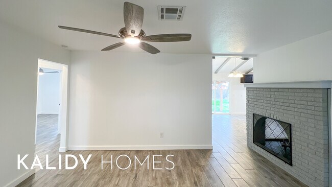 Building Photo - 2808 SW 88th St