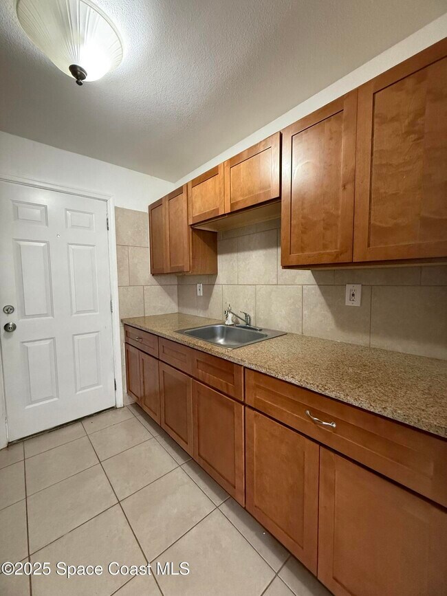 Foto del edificio - 1440 Parkway Dr