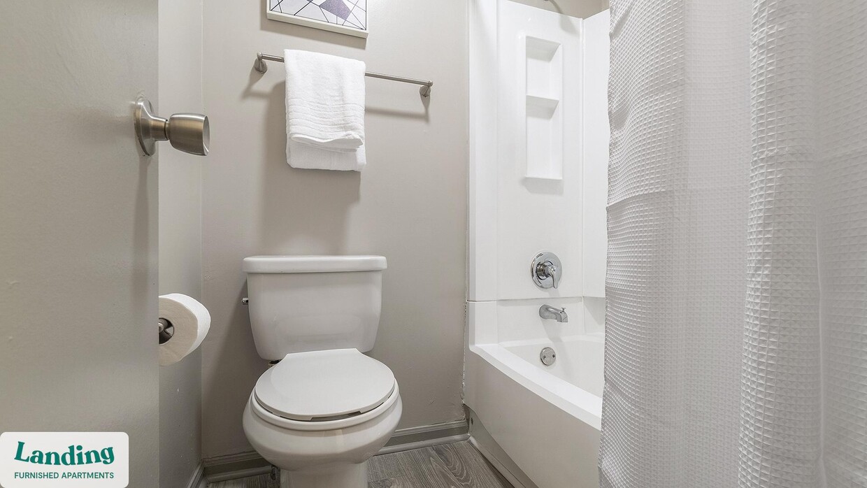 Foto principal - 4301 Mill Village Rd