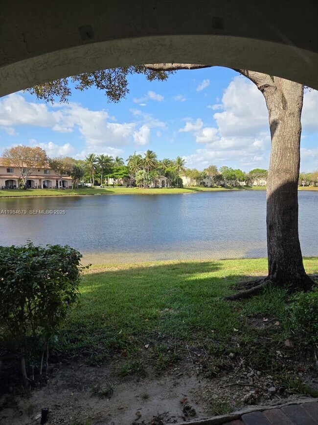 Foto del edificio - 8352 SW 27th St