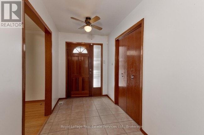 Building Photo - 246 Forman Ave