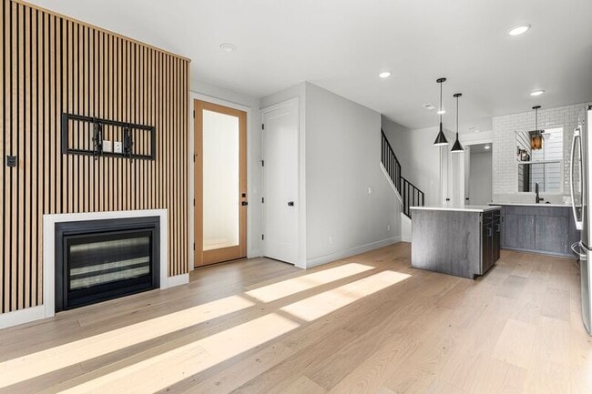 Building Photo - 8216 N Hurst Ave