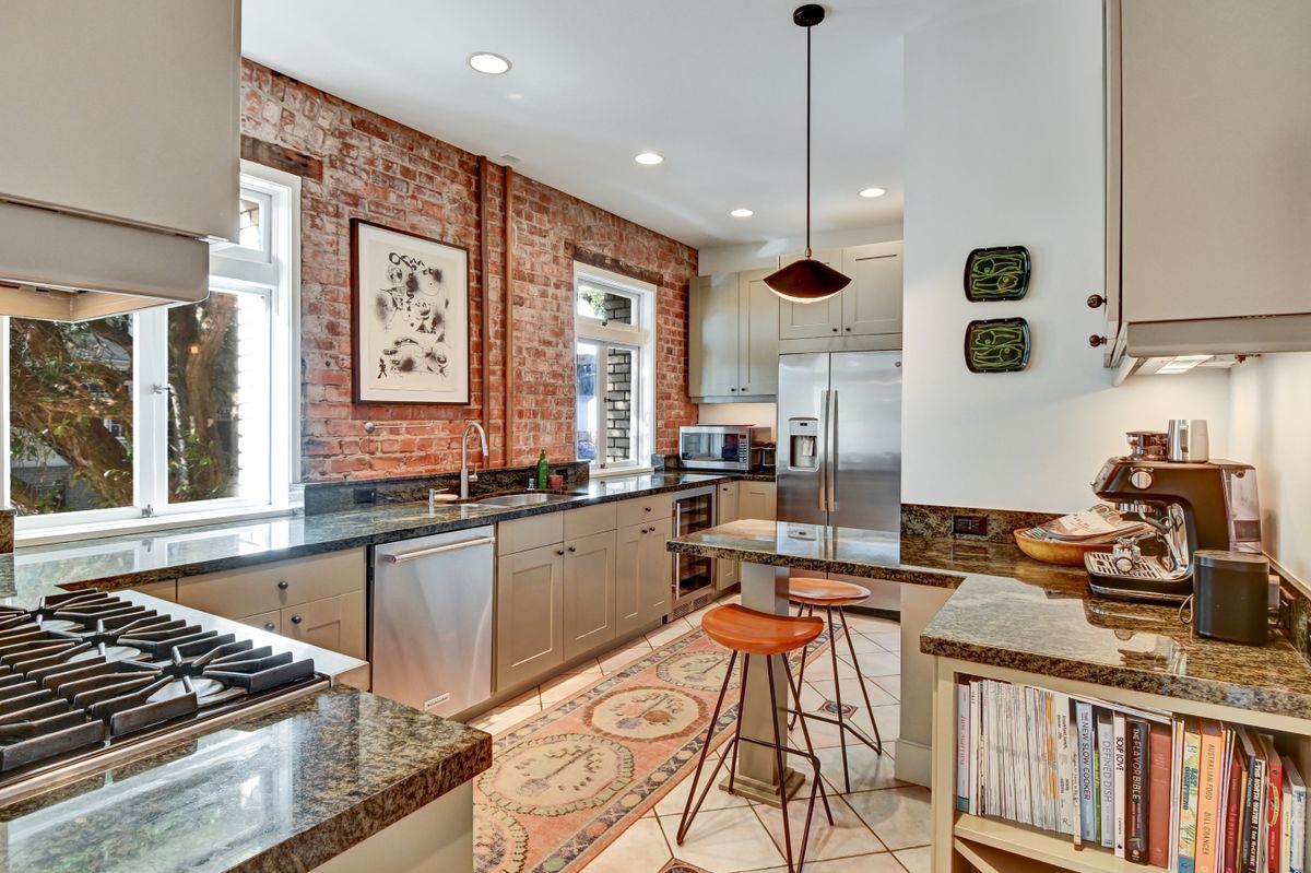 Foto principal - 2299 Sacramento St